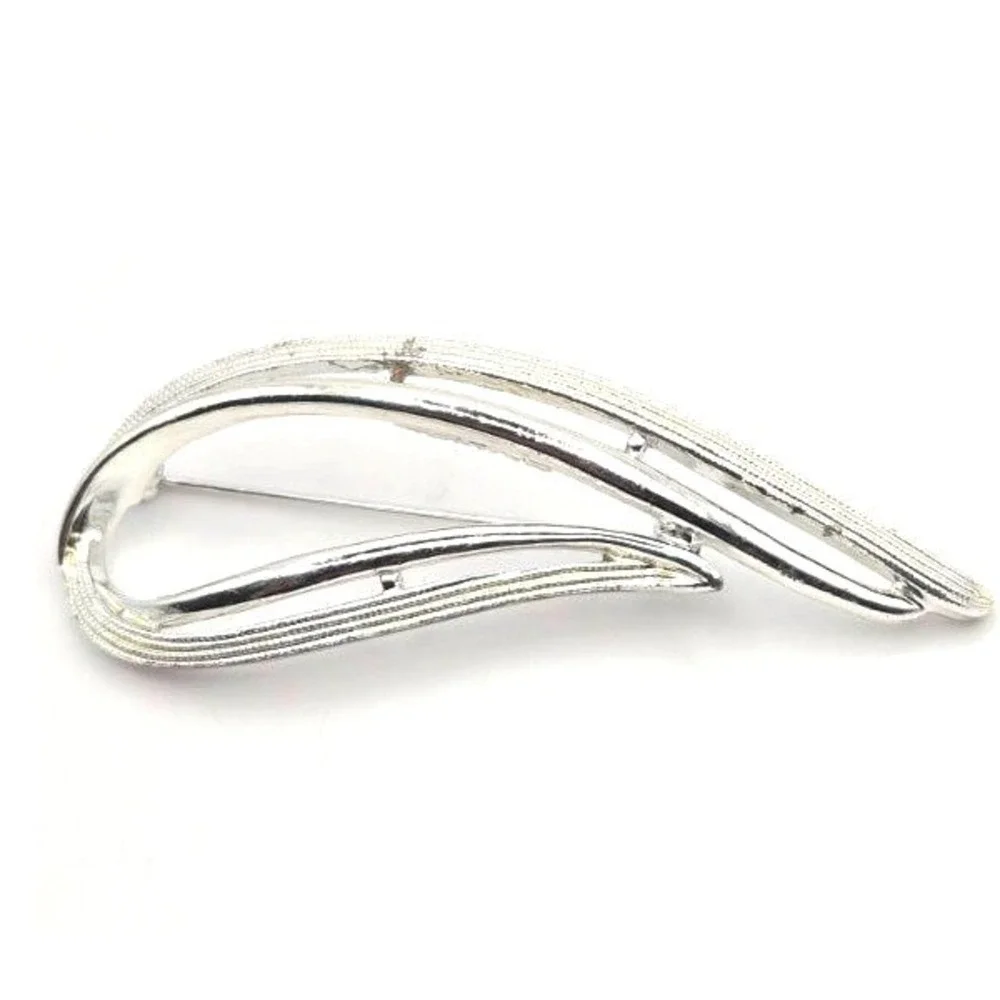 Vintage Sarah Coventry‎ Silver Tone Looped Brooch Abstract Leaf Pin